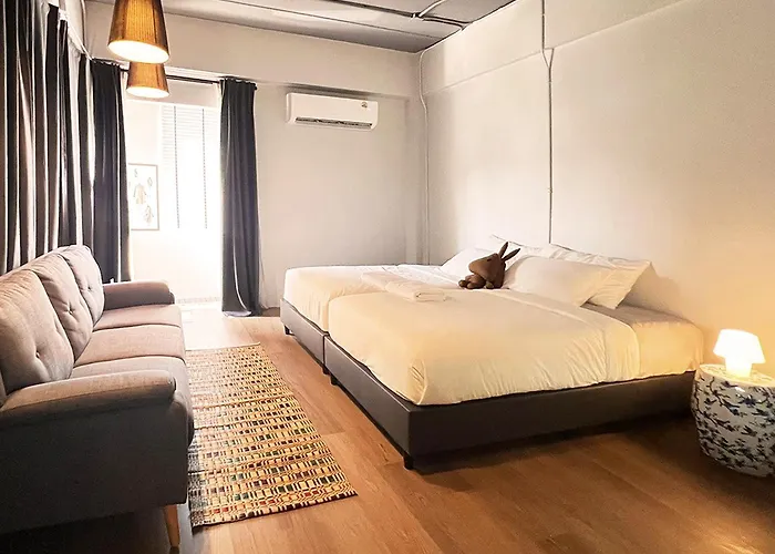 Bed & Breakfast Human Touch - Soulful Hideout Bangkok